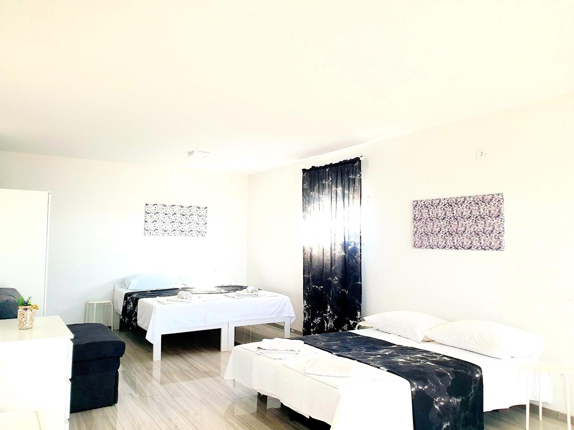 Villa Apartments AniFil Novaglia Esterno foto
